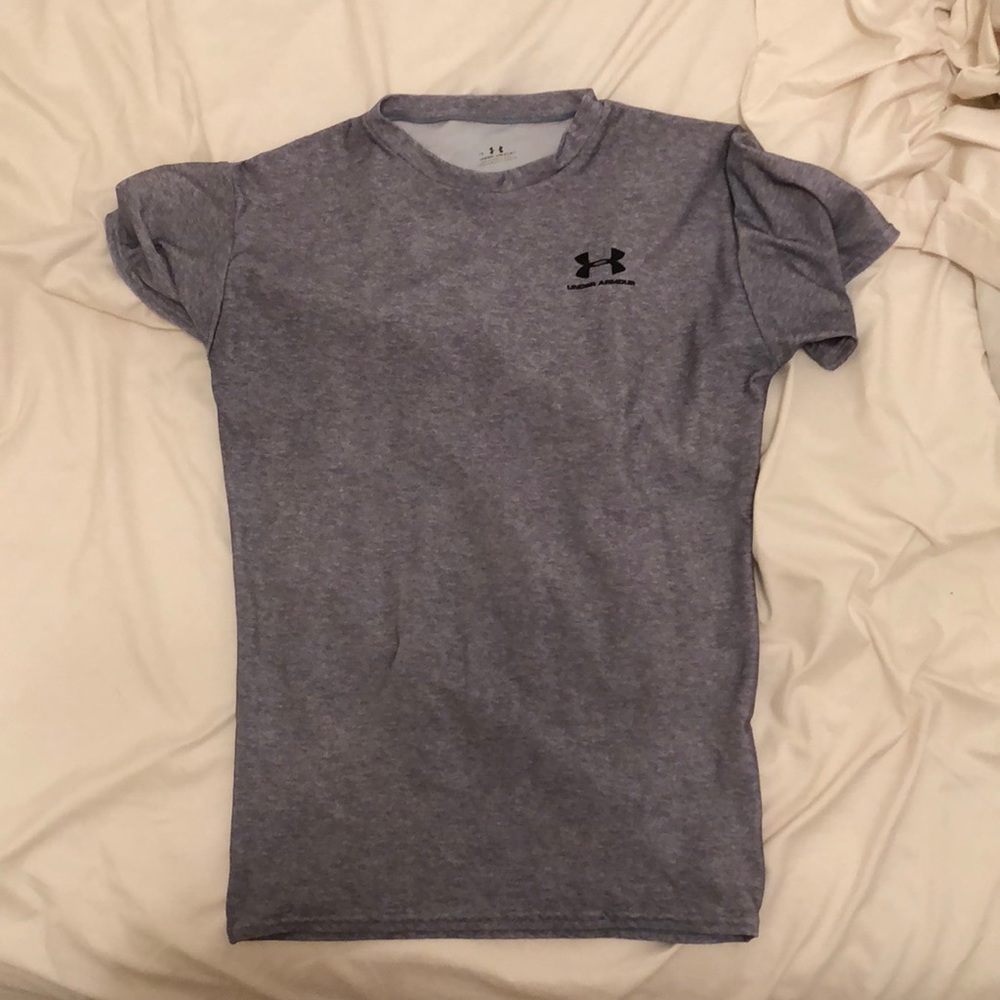 Gray Under Armour Men’s Athletic Tee - Size L